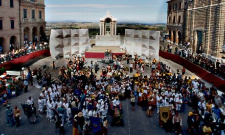 DISFIDA DEL BRACCIALE: TREIA SI VESTE A FESTA