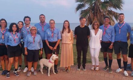 PANCHINE COLORATE SUL BELVEDERE BADEN POWELL DA PARTE DEGLI SCOUT