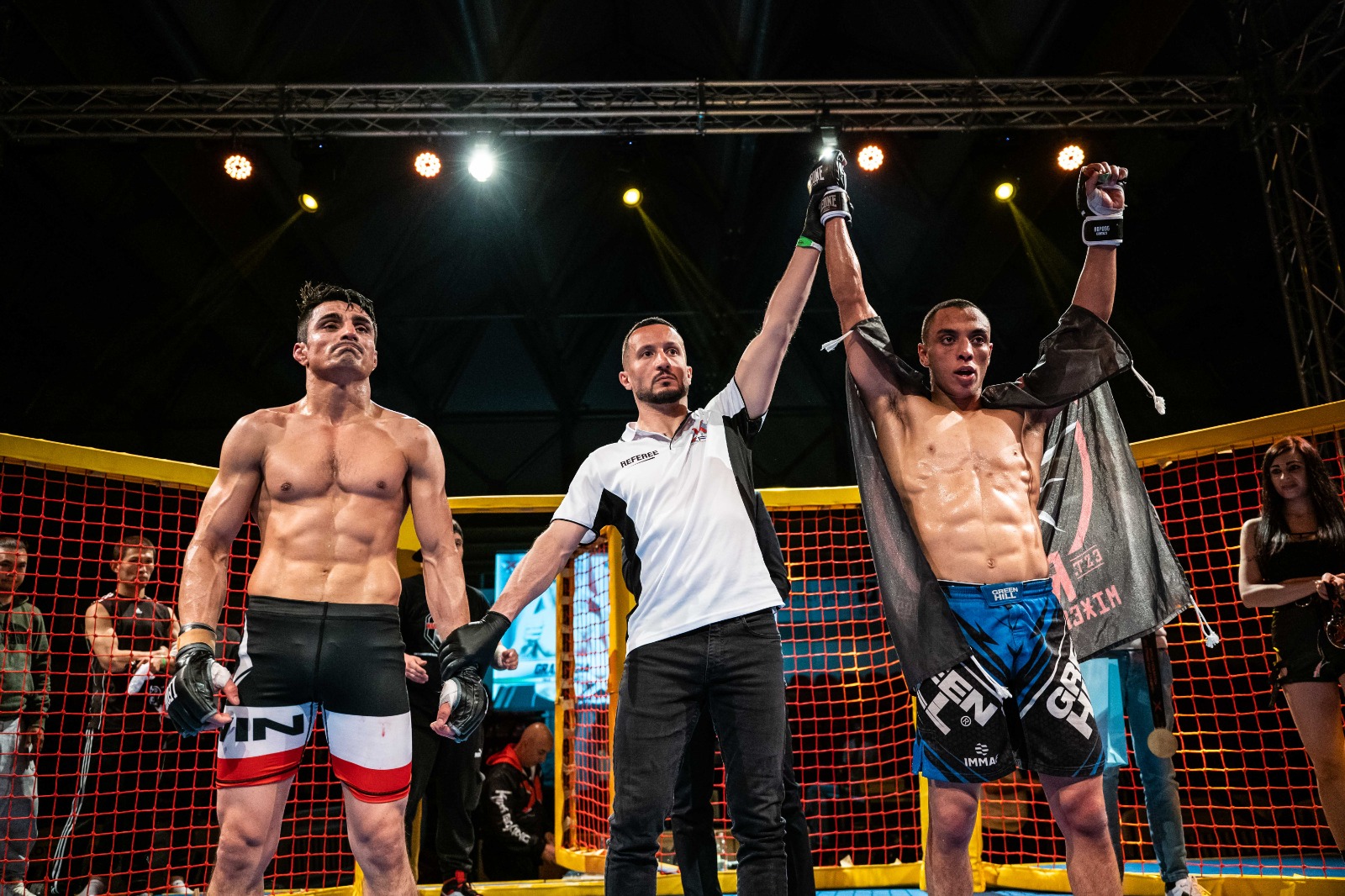 Guanti Da Boxe Paracolpi Per Allenamento Mytra Fusion Guanti Da Boxe G 481988 - Foto 13