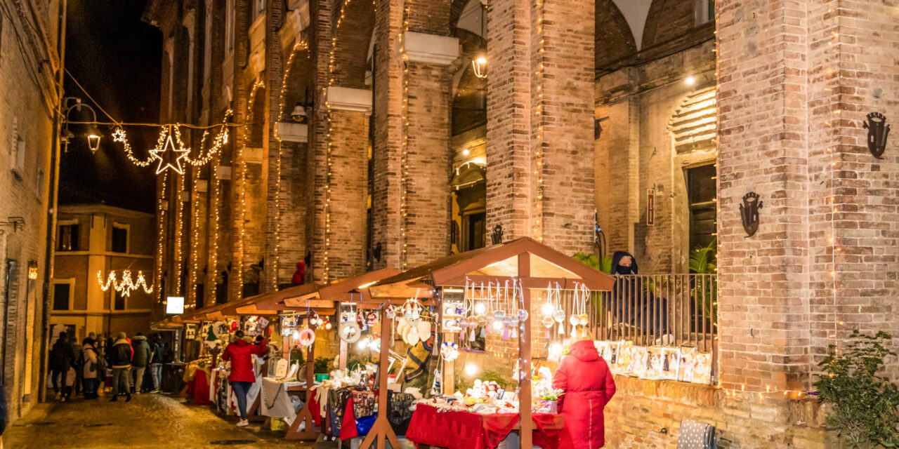 SI ACCENDE IL NATALE A CORINALDO