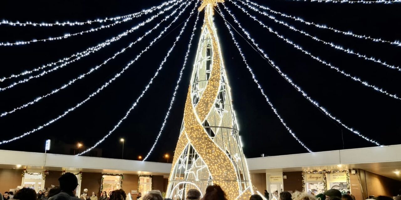 SI ACCENDE IL NATALE A CAMERINO