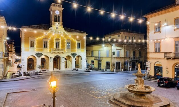 PRESENTAZIONE DEL VOLUME DEDICATO AL PALAZZO MUNICIPALE