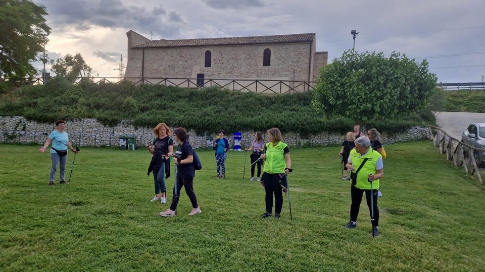 NORDIC WALKING A MONSAMPOLO DEL TRONTO