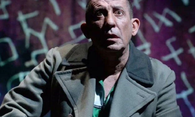 MONTECAROTTO: INIZIA LA RASSEGNA TEATRALE “PERDERE LA TESTA”