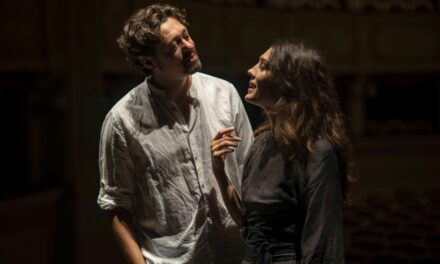 “MOLTO RUMORE PER NULLA” AL TEATRO DELLE API DI PORTO SANT’ELPIDIO