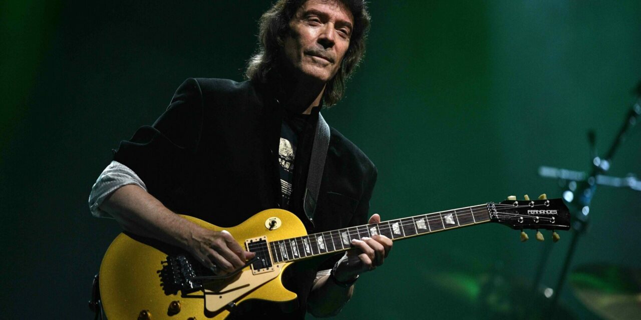 STEVE HACKETT ALLO SFERISTERIO DI MACERATA