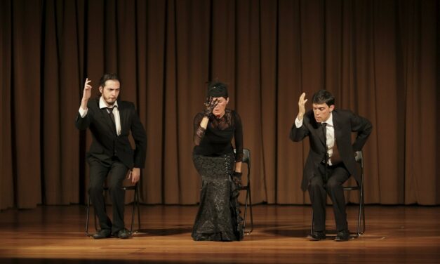 “LO CHIAMAVANO TRIO” AL TEATRO COMUNALE DI CALDAROLA