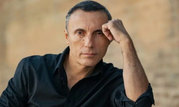 “LAPOCALISSE” AL TEATRO GIACCONI DI CHIARAVALLE