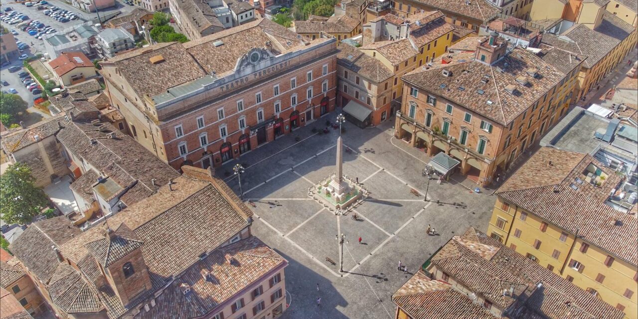 JESI: VISITE GUIDATE AL TEATRO PERGOLESI E AL CENTRO STORICO DELLA CITTÀ