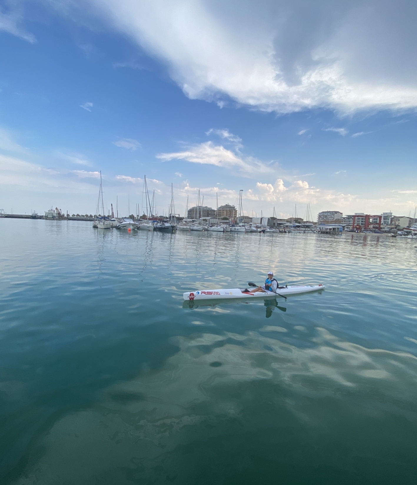 Alessandro Gattafoni sfida il Mare Adriatico per sensibilizzare sulla fibrosi cistica