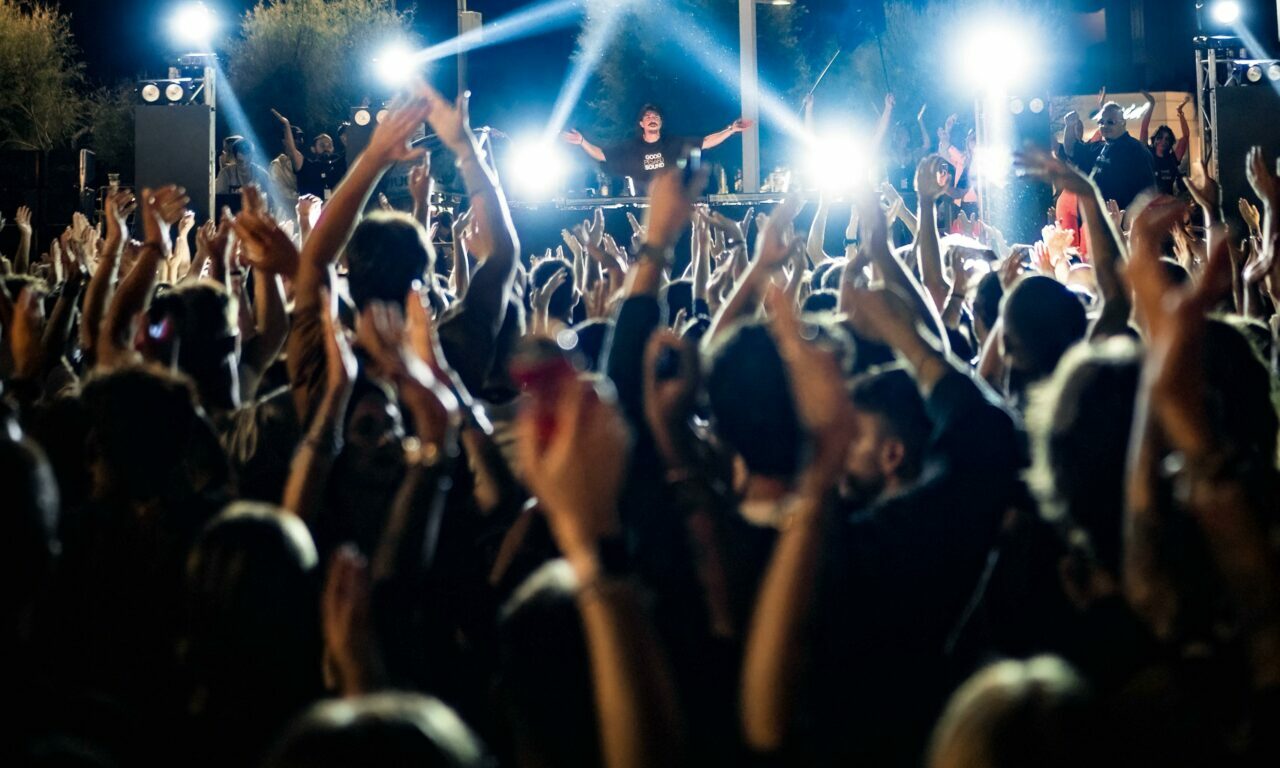 GPS – Good Pesaro Sound: il festival gratuito torna alla Palla di Pomodoro per giovani e comunità