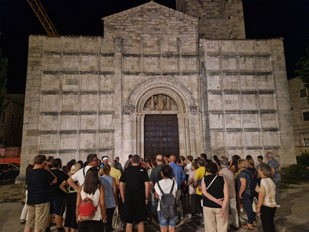 Esplorazione Notturna dei Templari ad Ascoli: Un Percorso Storico il 25 Agosto