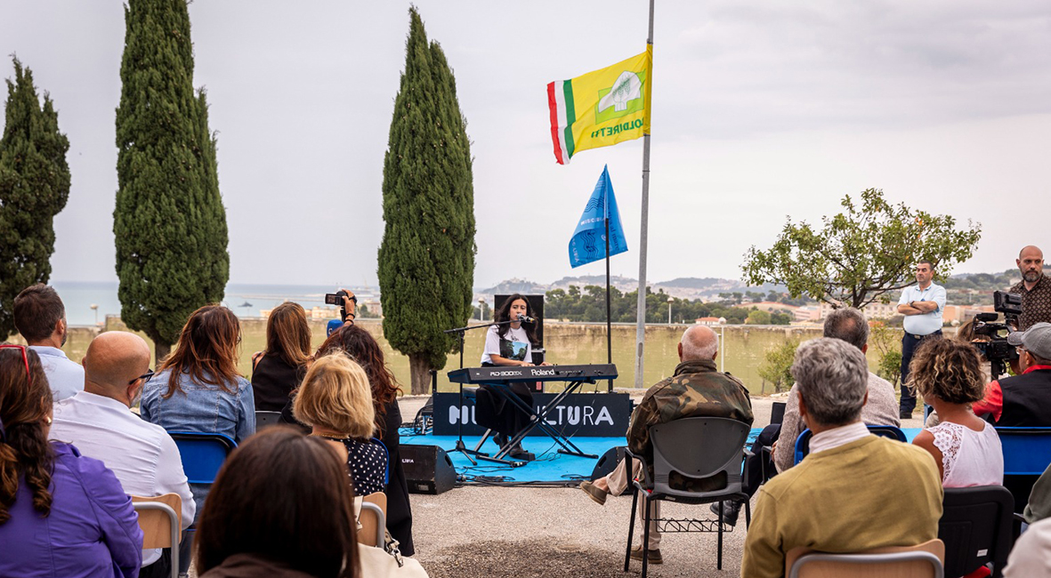 “La casa in riva al mare”: i vincitori di Musicultura 2025 in concerto per i detenuti del carcere di Barcaglione