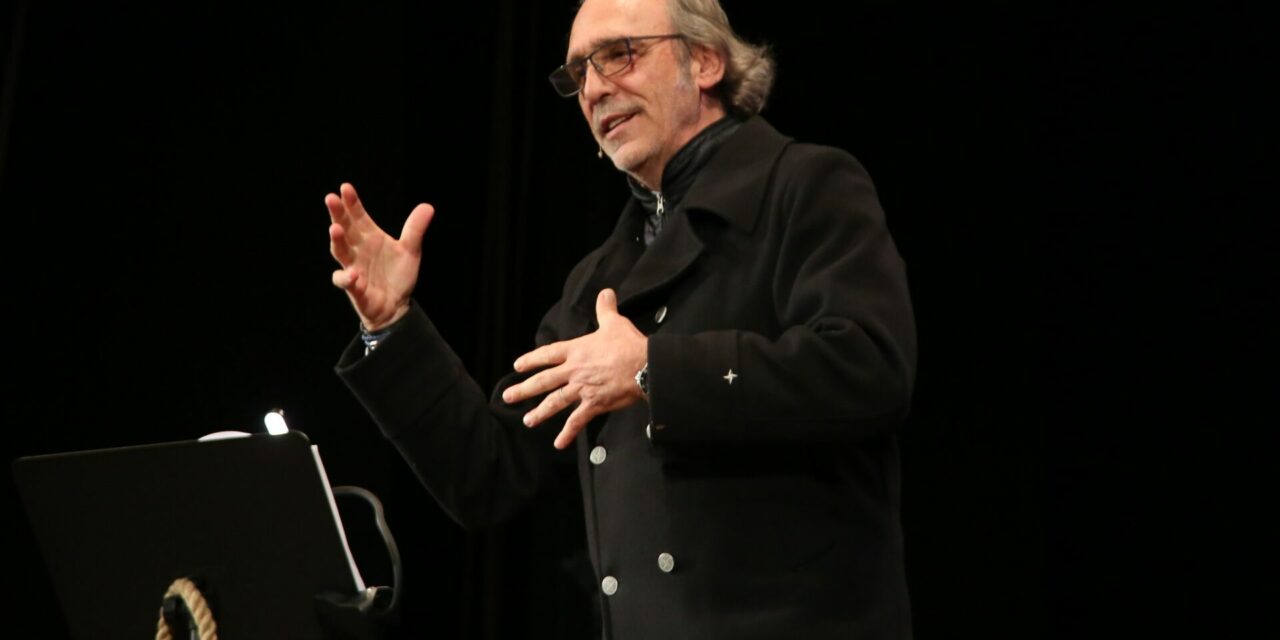 LUCA WARD AL POLITEAMA DI TOLENTINO