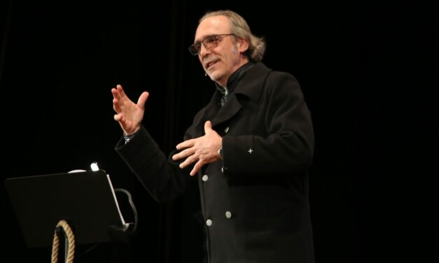 LUCA WARD AL POLITEAMA DI TOLENTINO