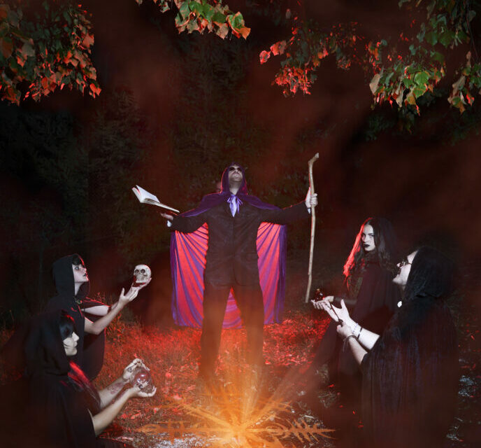 HALLOWEEN MYSTERY FEST A MONTELUPONE