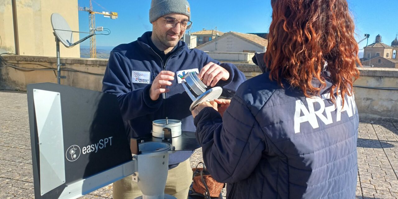 MACERATA: INSTALLATA NUOVA CENTRALINA PER IL RILEVAMENTO DEI POLLINI