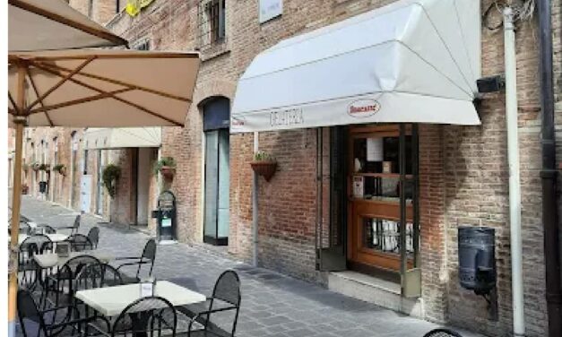 FABRIANO: BANDO PER LA NUOVA GESTIONE DEL BAR CENTRALE IN PIAZZA DEL COMUNE