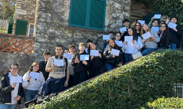 STUDENTI DEL POLO URBANI IN STAGE LINGUISTICO AD ANTIBES
