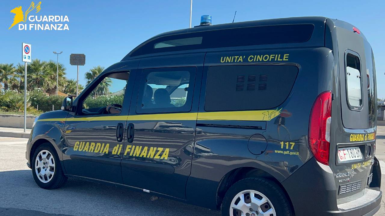 MACERATA-BLITZ-ANTIDROGA-CIVITANOVA-MARCHE-ARRESTO