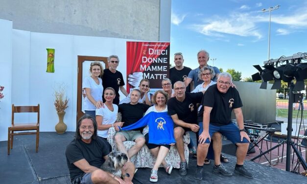 CAMERINO: LA COMPAGNIA DIECI DONNE MAMME MATTE IN SCENA CON ‘COMPAGNIA AMATORIALE’