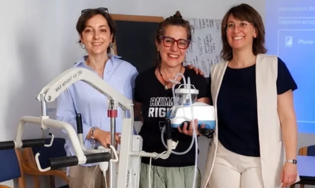 ADESSO YOGA DONA SOLLEVATORE E ASPIRATORE ALLA CASA DI RIPOSO DI TREIA