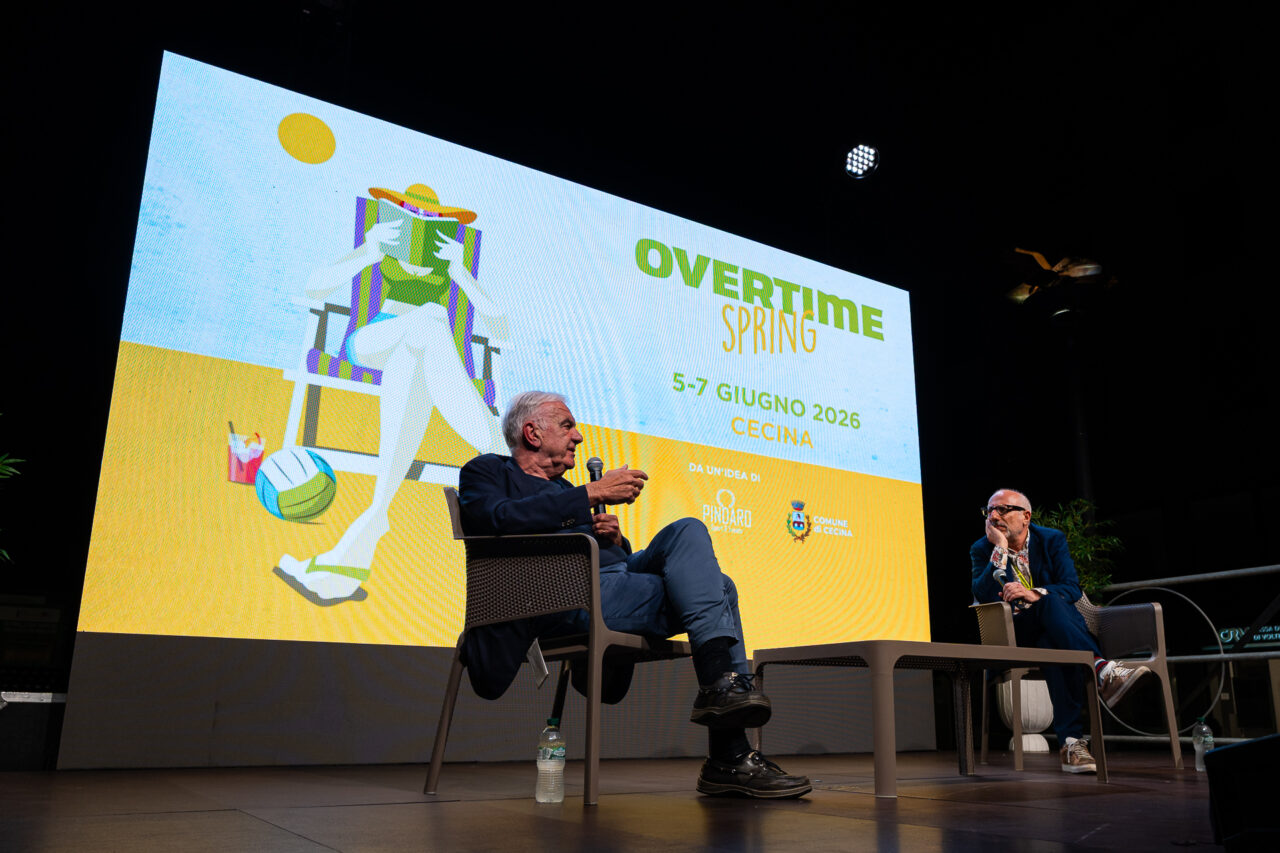 Gene Gnocchi e Marco Ardemagni OVERTIME SPRING INCANTA CECINA: SUCCESSO DA TUTTO ESAURITO PER LA SECONDA EDIZIONE