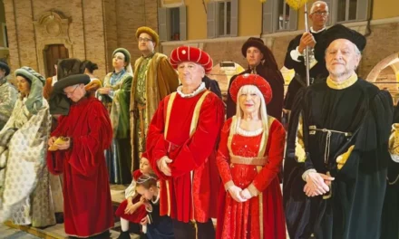 IL CORTEO STORICO DEL PALIO DEI CASTELLI AMMALIA SAN SEVERINO