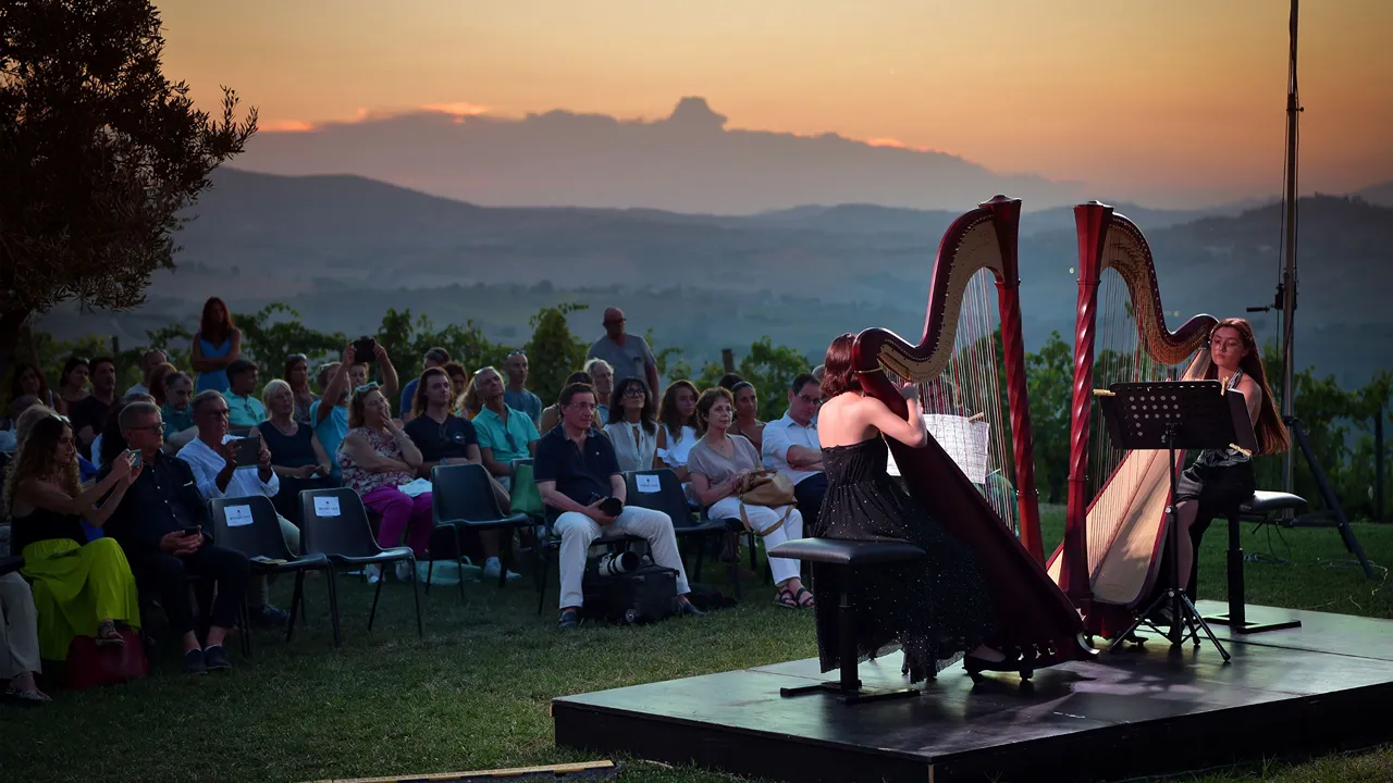 Festival Pergolesi Spontini_Wine-Concert © ph Stefano Binci IL FESTIVAL PERGOLESI SPONTINI 2026 INAUGURA IL 18 LUGLIO A MORRO D'ALBA: 30 APPUNTAMENTI FINO A SETTEMBRE