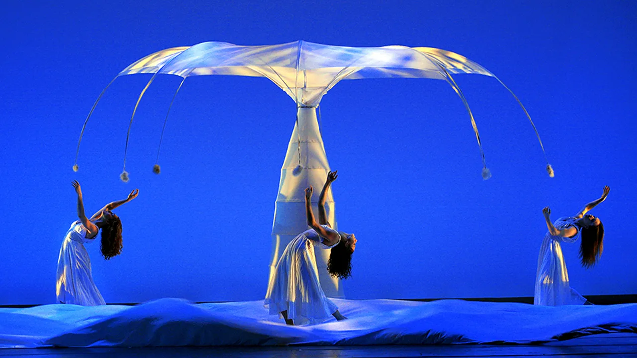 MOMIX (1) I MOMIX INCANTANO CIVITANOVA DANZA CON BOTANICA. SEASON 2