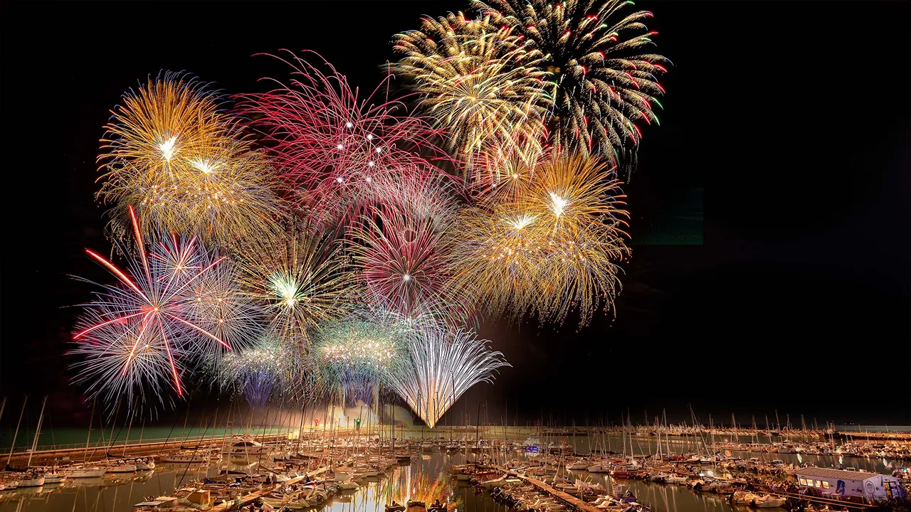 COMPOSIT FUOCHI CIVITANOVA, DOPPIO SPETTACOLO PIROTECNICO PER FERRAGOSTO E SAN PATRONO