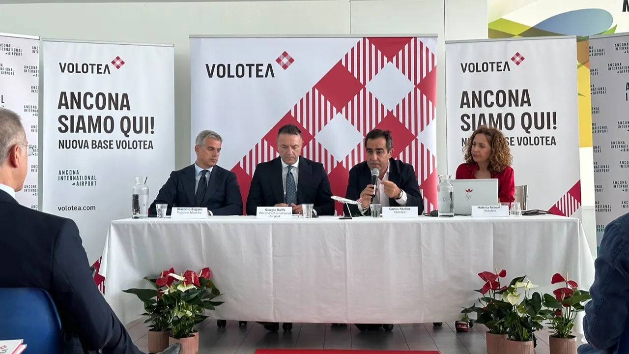 VOLOTEA APRE L'OTTAVA BASE ITALIANA AD ANCONA: INVESTIMENTO E NUOVE ROTTE DAL 2026
