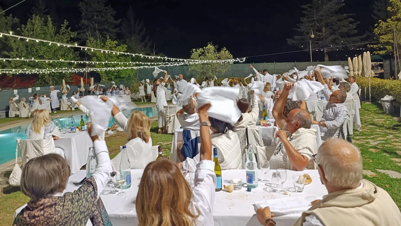 cb02 PIEVE TORINA: GRANDE ATTESA PER LA CENA IN BIANCO