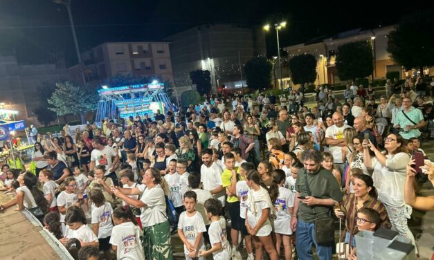 MINI PODISTICA 2026: GRANDE SUCCESSO PER LA FESTA DELLO SPORT DEDICATA AI BAMBINI A CASTELRAIMONDO