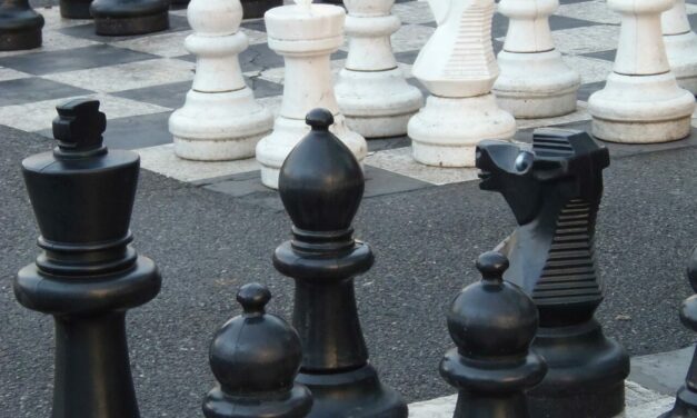Lezioni e partite libere di scacchi ogni martedì a MACERATA
