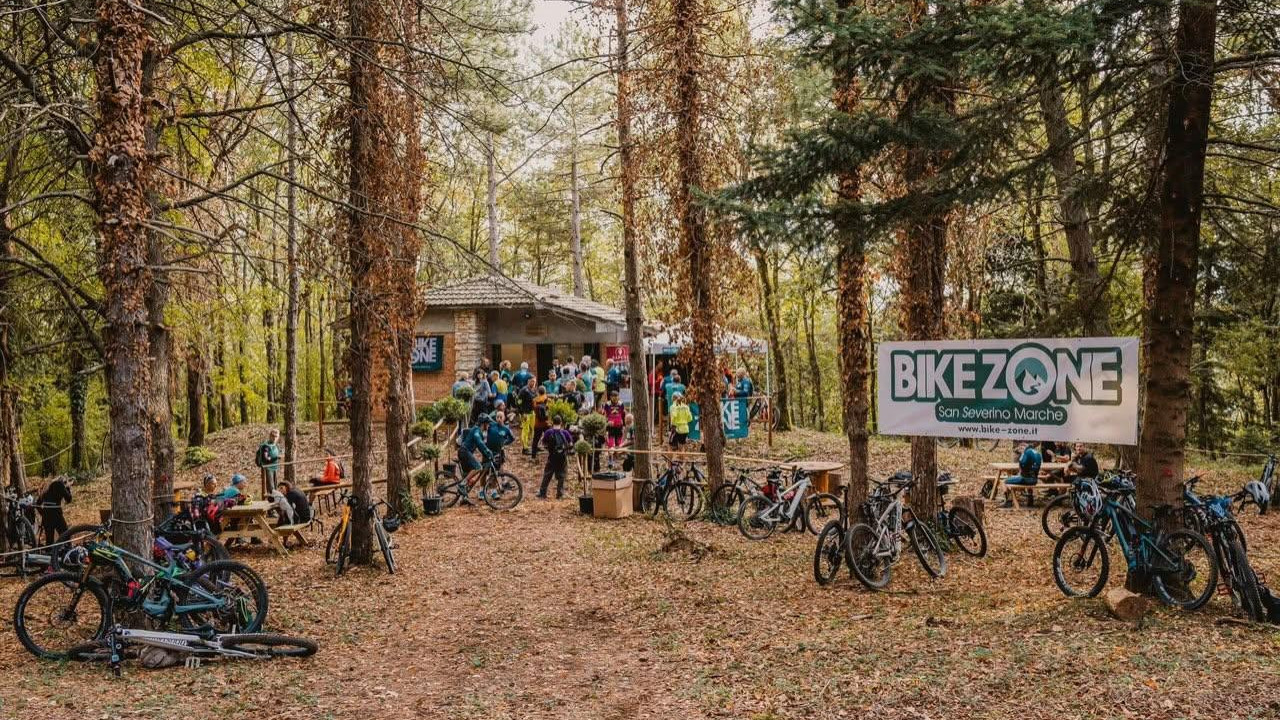 Arriva a SAN SEVERINO MARCHE il ‘Colline Settempedane Bike Tour’ Arriva a SAN SEVERINO MARCHE il 'Colline Settempedane Bike Tour'