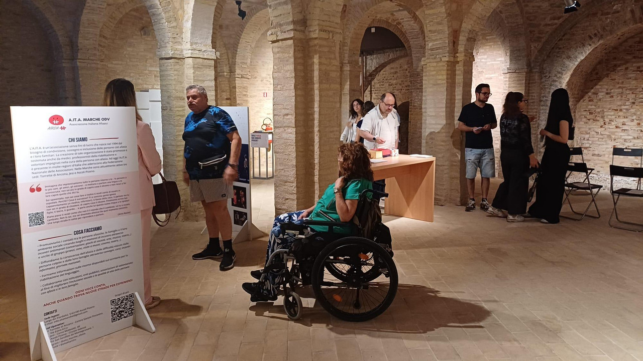 Inaugurata ad ANCONA ‘Le parole che salvano’, mostra su ictus e afasia Inaugurata ad ANCONA 'Le parole che salvano', mostra su ictus e afasia