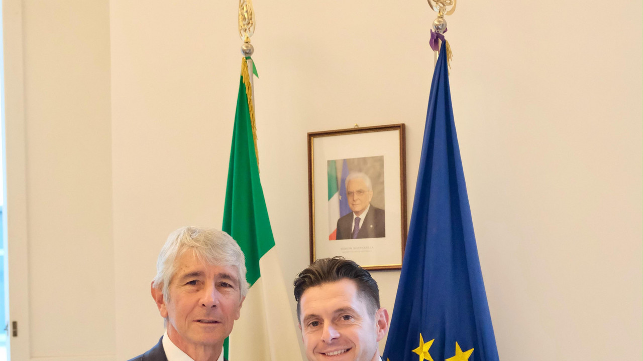 A ASCOLI il ministro Andrea Abodi presenta 'Fabbrica - Spazi civici per la gioventù'