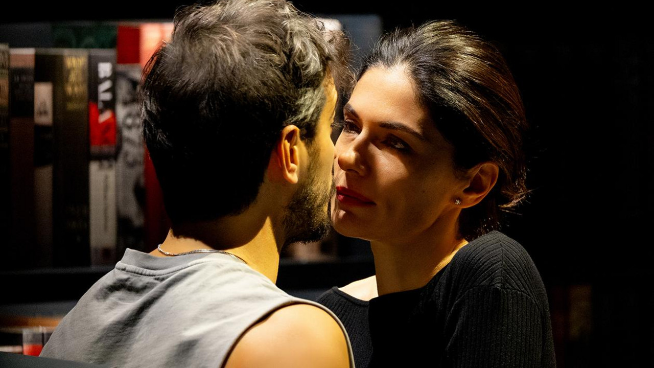 Scandalo con ANNA VALLE e GIANMARCO SAURINO in tournée a PESARO