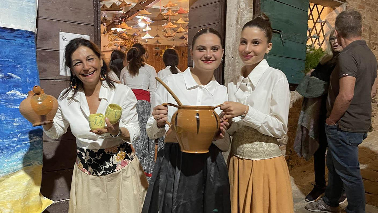 Torna a APPIGNANO LEGUMINARIA, XXIV edizione tra legumi e ceramica Torna a APPIGNANO LEGUMINARIA, XXIV edizione tra legumi e ceramica